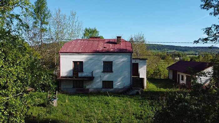 Dom 6-pokojowy na sprzedaż, Dominikowice