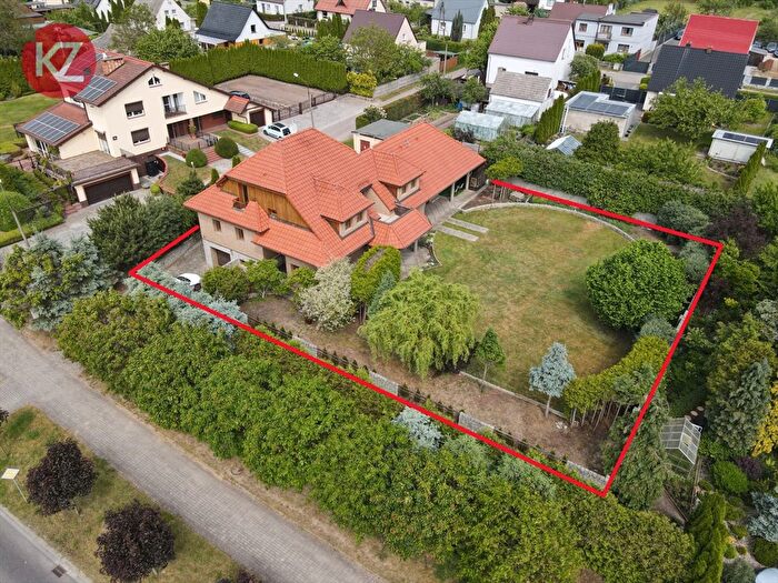 Dom 5-pokojowy na sprzedaż, Złotów