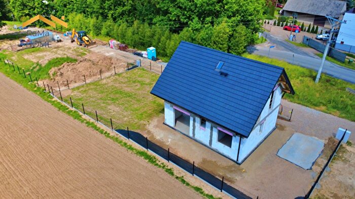 Dom 6-pokojowy na sprzedaż, Radziszów