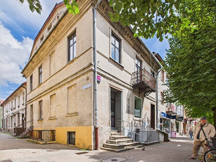 Dom 8-pokojowy na sprzedaż, Kutno
