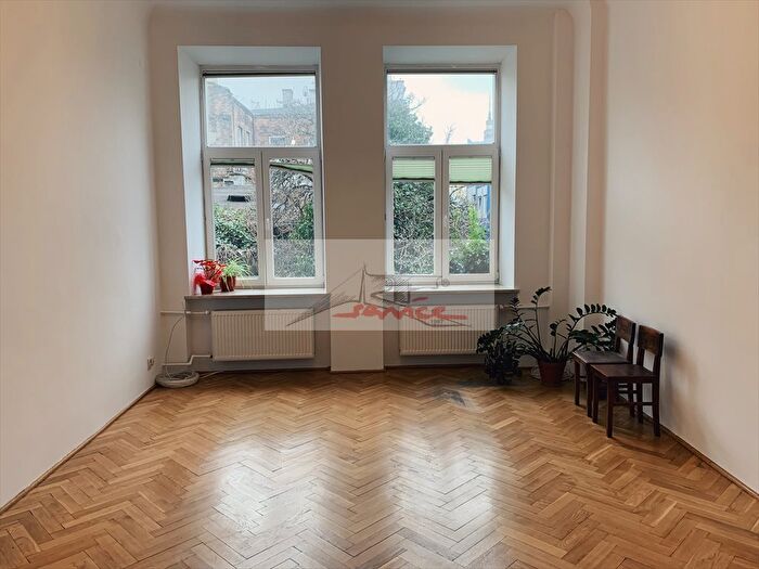 Mieszkanie 3-pokojowe do wynajęcia, Warszawa – Smolna