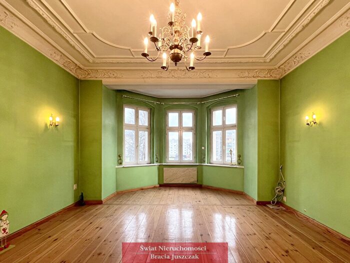 Mieszkanie 3-pokojowe na sprzedaż, Brzeg