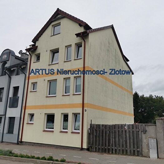 Dom 8-pokojowy na sprzedaż, Złotów