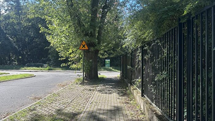 Dom 8-pokojowy na sprzedaż, Łódź – Folwarczna