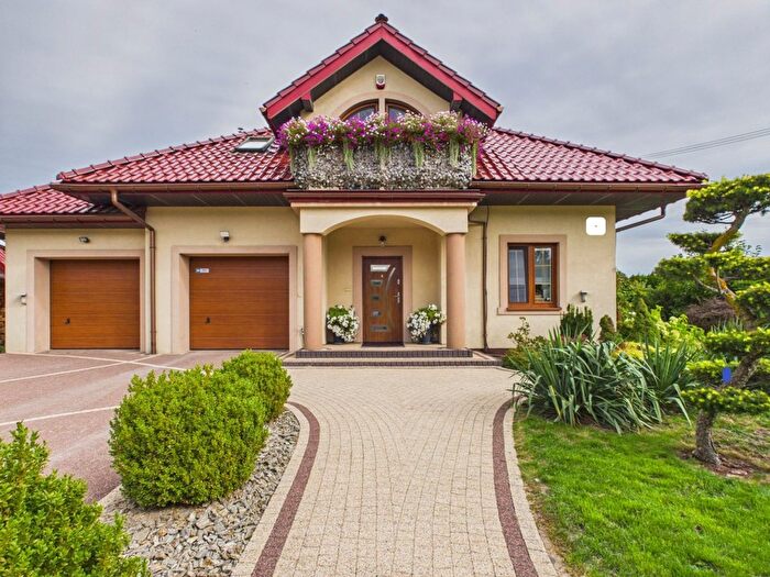 Dom 5-pokojowy na sprzedaż, Budziska