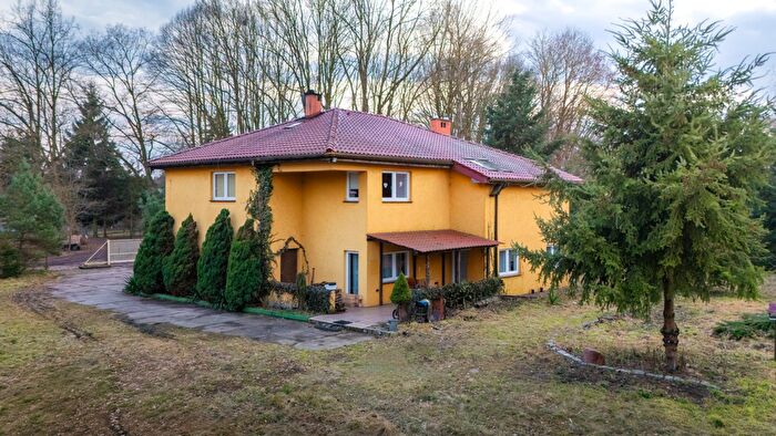 Dom 8-pokojowy na sprzedaż, Dębostrów