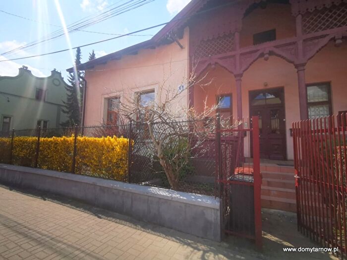 Dom 2-pokojowy na sprzedaż, Tarnów