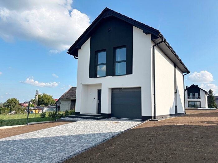 Dom 4-pokojowy na sprzedaż, Kłaj