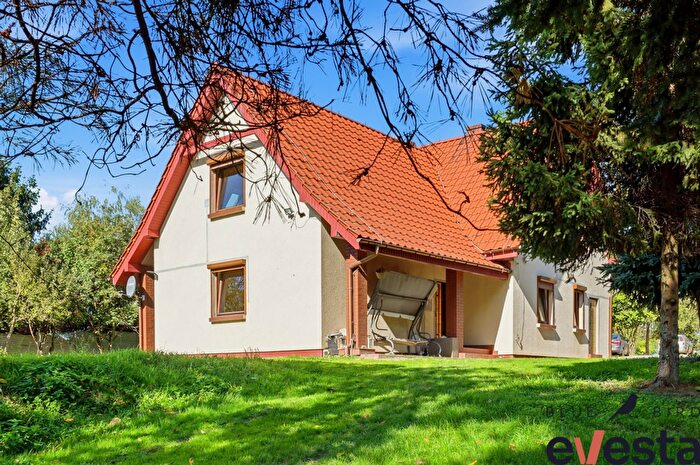 Dom 5-pokojowy na sprzedaż, Sieniawka
