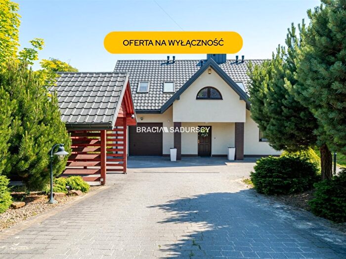 Dom 4-pokojowy na sprzedaż, Bochnia