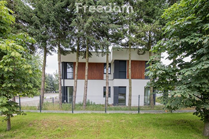 Mieszkanie 3-pokojowe na sprzedaż, Zielęcice