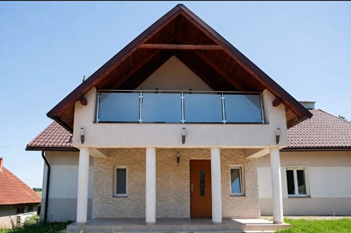 Dom 4-pokojowy na sprzedaż, Czerwonka
