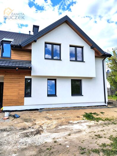 Mieszkanie 5-pokojowe na sprzedaż, Rozlazłów