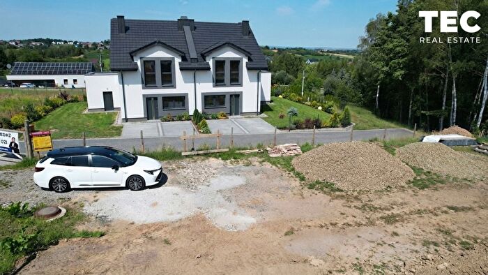 Dom 4-pokojowy na sprzedaż, Trąbki