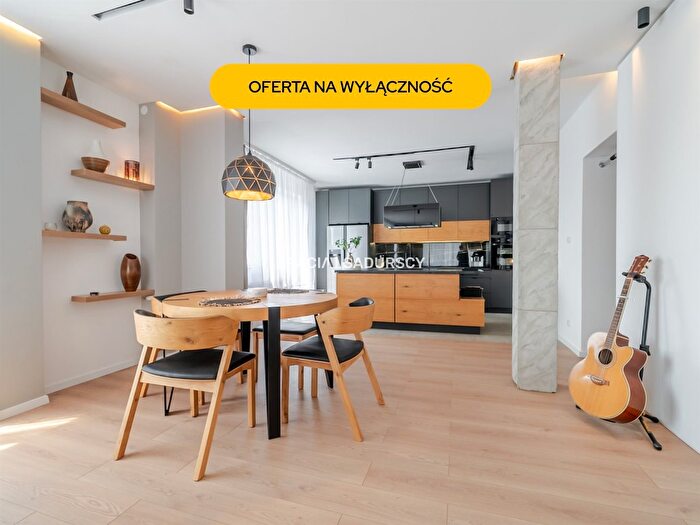 Dom 7-pokojowy na sprzedaż, Kraków – Klasztorna