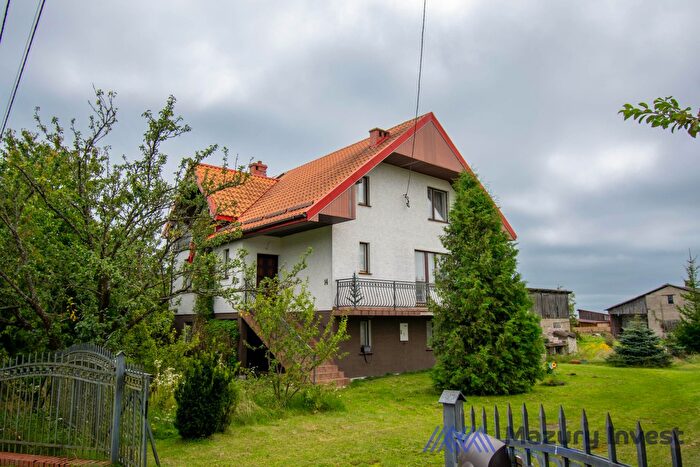 Dom 4-pokojowy na sprzedaż, Nowiny