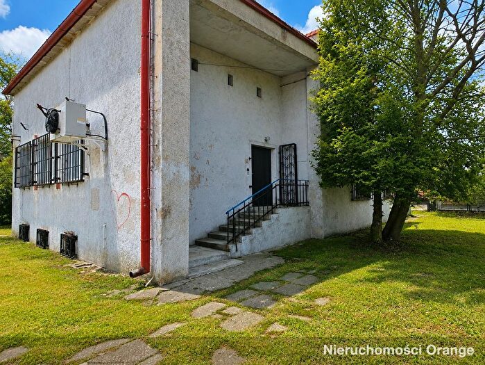 Dom 4-pokojowy na sprzedaż, Moszczenica