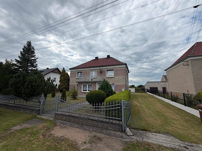 Dom 6-pokojowy na sprzedaż, Grodzisko