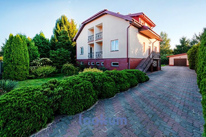 Dom 8-pokojowy na sprzedaż, Łódź – Macieja Rataja