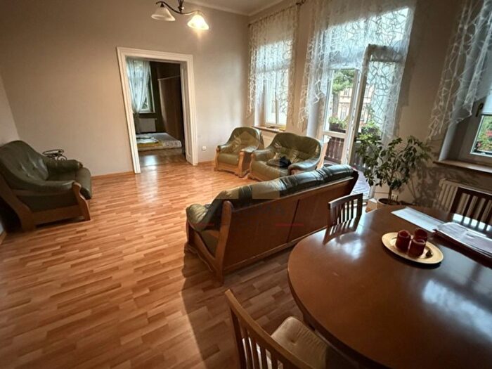 Mieszkanie 4-pokojowe na sprzedaż, Jelenia Góra