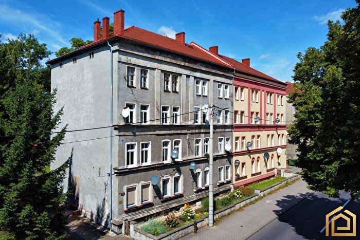 Mieszkanie 3-pokojowe na sprzedaż, Lubań