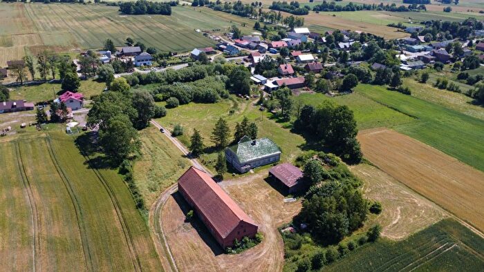 Dom 9-pokojowy na sprzedaż, Obrzynowo