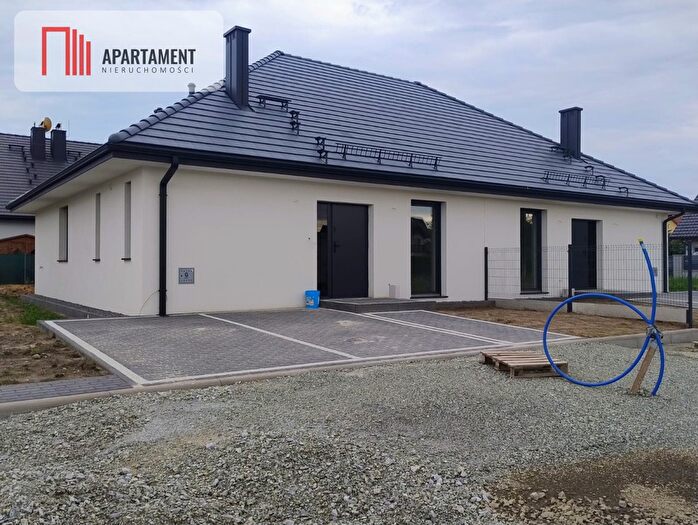 Dom 3-pokojowy na sprzedaż, Ratowice