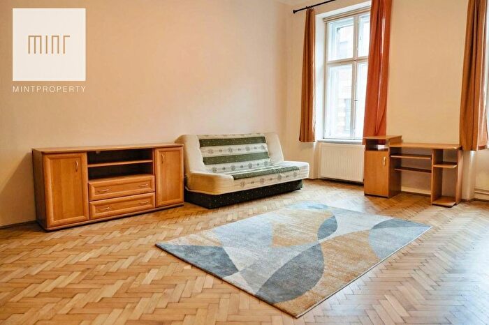 Mieszkanie 4-pokojowe na sprzedaż, Kraków – Długa