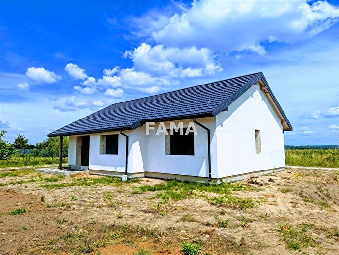 Dom 4-pokojowy na sprzedaż, Lubanie