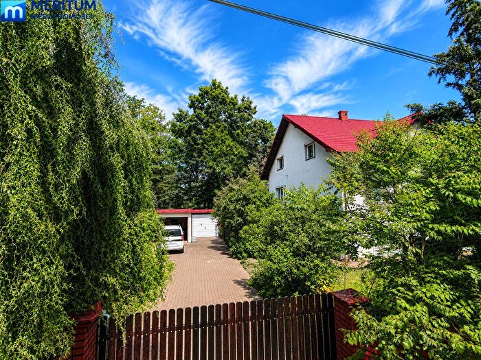 Dom 8-pokojowy na sprzedaż, Milanówek