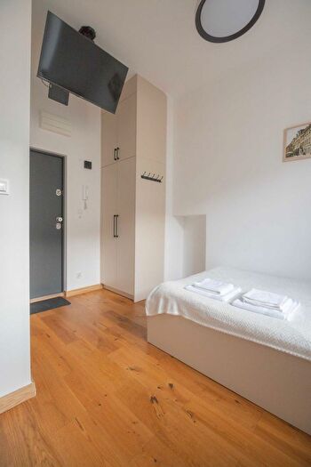 Mieszkanie 1-pokojowe na sprzedaż, Warszawa – Chmielna