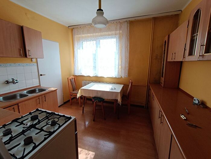Dom 6-pokojowy na sprzedaż, Bobrowniki