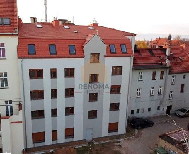 Dom 19-pokojowy na sprzedaż, Legnica