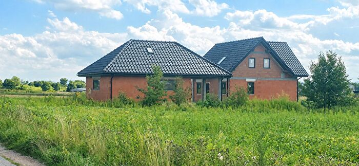 Dom 4-pokojowy na sprzedaż, Wołowice