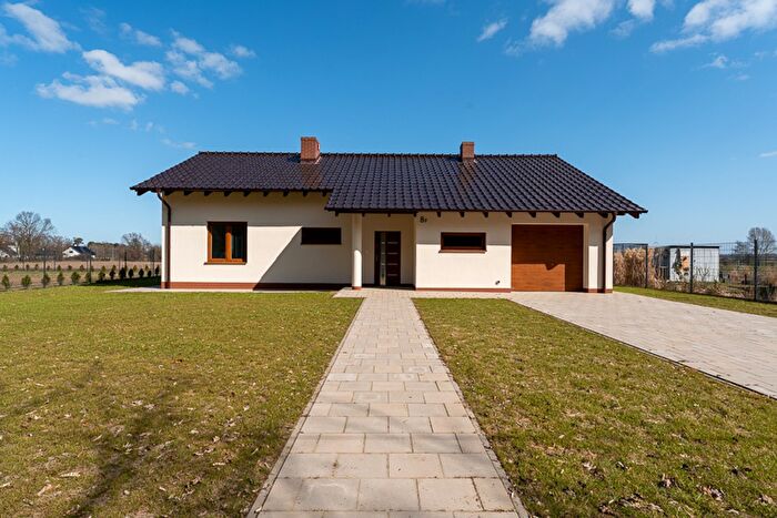Dom 4-pokojowy na sprzedaż, Rożnowo