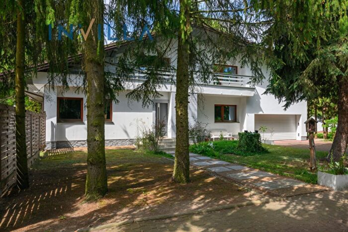 Dom 6-pokojowy na sprzedaż, Bielawa – Lipowa