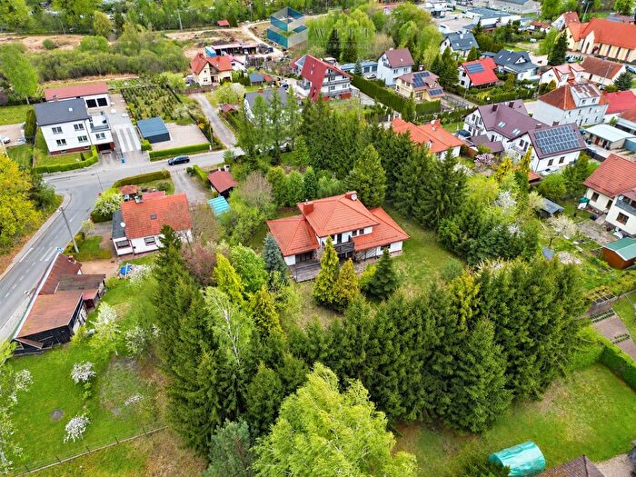 Dom 7-pokojowy na sprzedaż, Kajkowo – Henrykowska