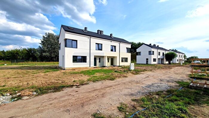 Mieszkanie 4-pokojowe na sprzedaż, Łomianki