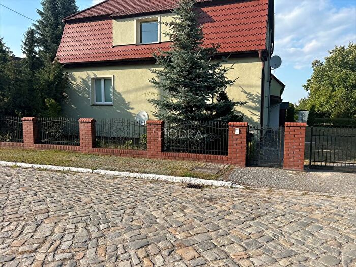 Dom 4-pokojowy na sprzedaż, Wójcice