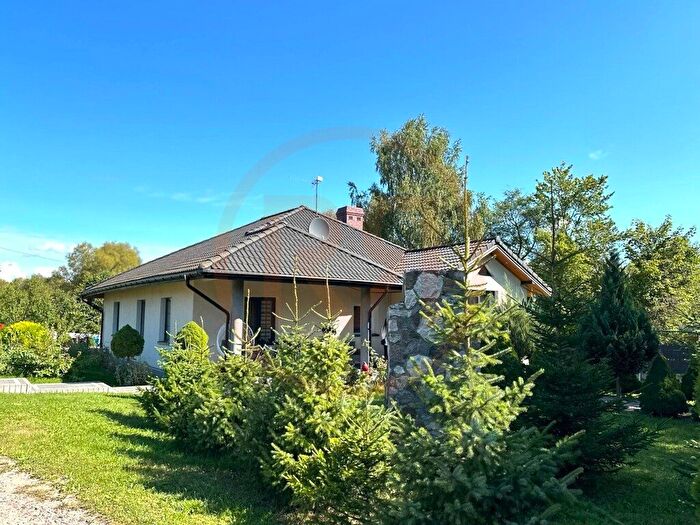 Dom 5-pokojowy na sprzedaż, Chełchy
