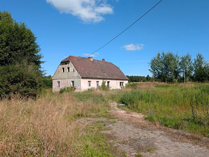 Dom 3-pokojowy na sprzedaż, Brodów
