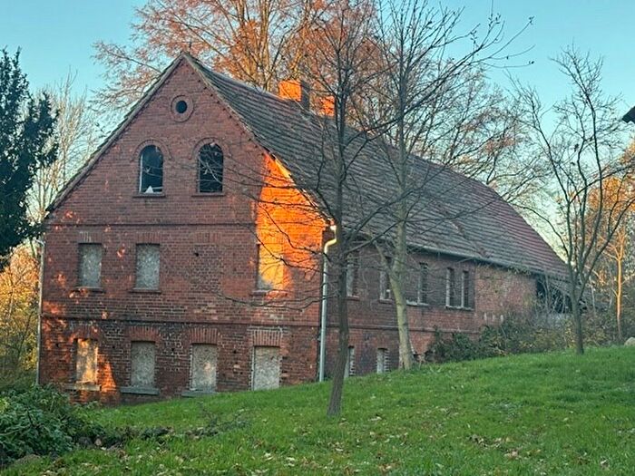 Dom 2-pokojowy na sprzedaż, Zapusta