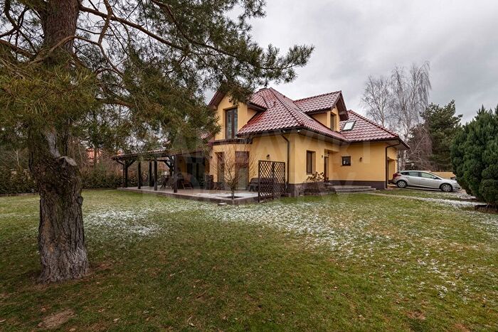 Dom 5-pokojowy na sprzedaż, Sadowa