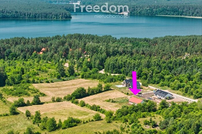 Dom 4-pokojowy na sprzedaż, Pluski
