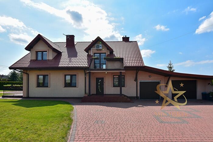 Dom 5-pokojowy na sprzedaż, Żółtki