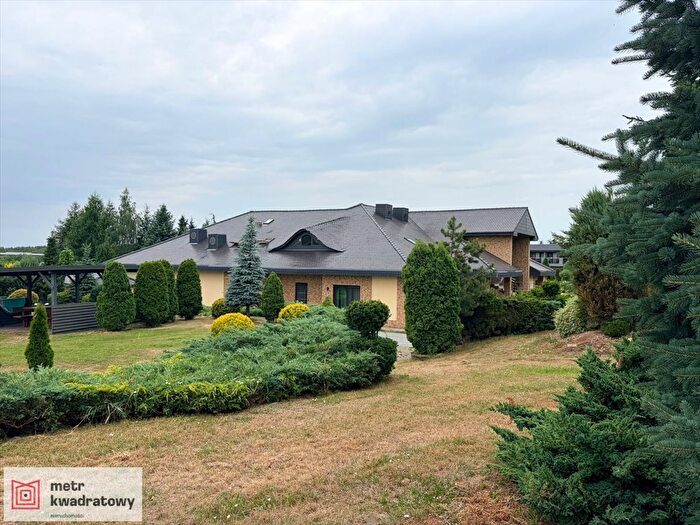 Dom 10-pokojowy na sprzedaż, Brodnica