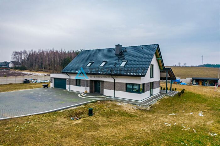 Dom 5-pokojowy na sprzedaż, Świeszyno