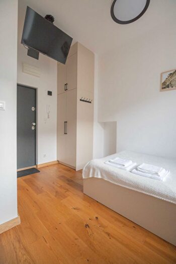 Mieszkanie 1-pokojowe na sprzedaż, Warszawa – Chmielna