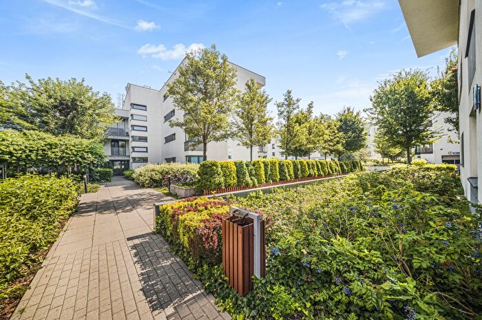 Mieszkanie 3-pokojowe na sprzedaż, Warszawa – Krokwi