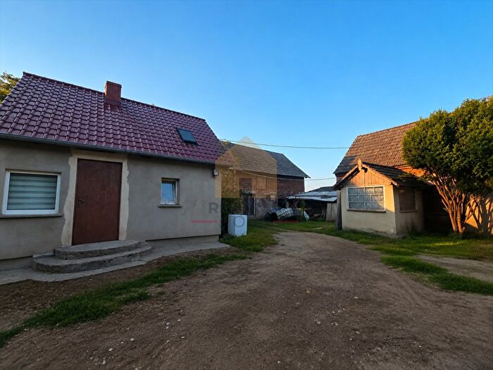 Dom 4-pokojowy na sprzedaż, Bojadła